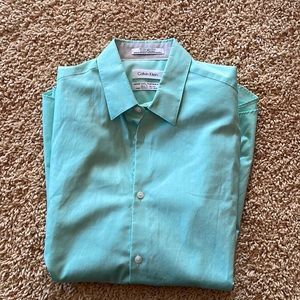 Button up Calvin Klein dress shirt size small